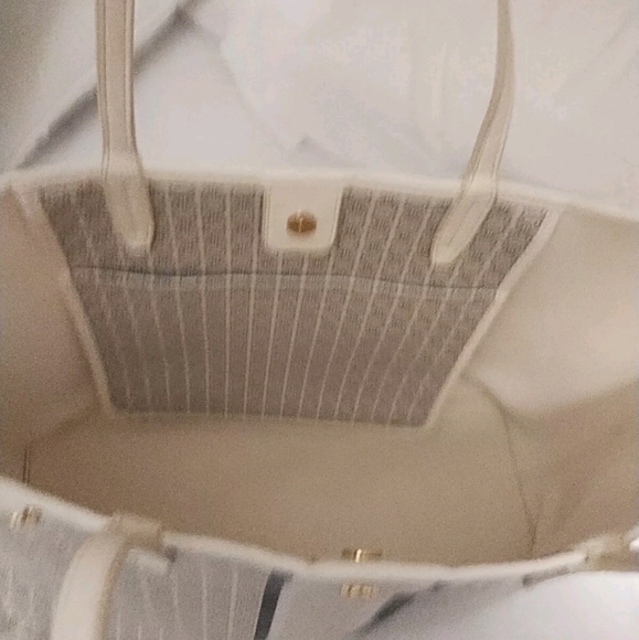 TORY BURCH GEMINI CHAIN PRINT LARGE TOTE HANDBAG - Picture 8 of 12